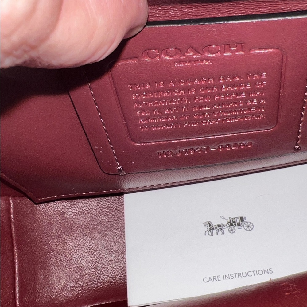 Coach Kat Saddle Bag horse and carriage motif suede pebbled leather oxblood - Picture 8 of 13